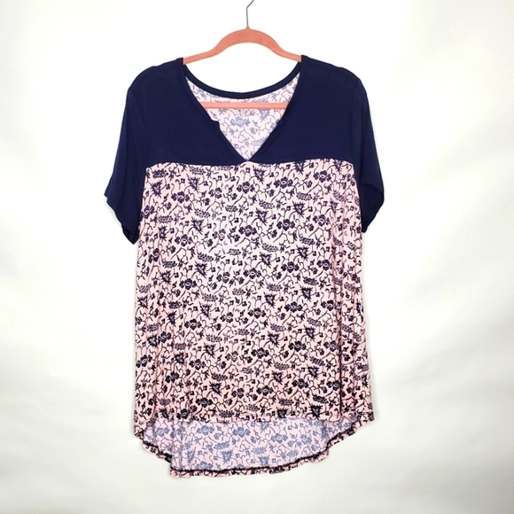 Lane Bryant Floral Swing Tee Size 10/12 Short Sleeve Hi-Low Hem Soft Stretch Top - Picture 9 of 10